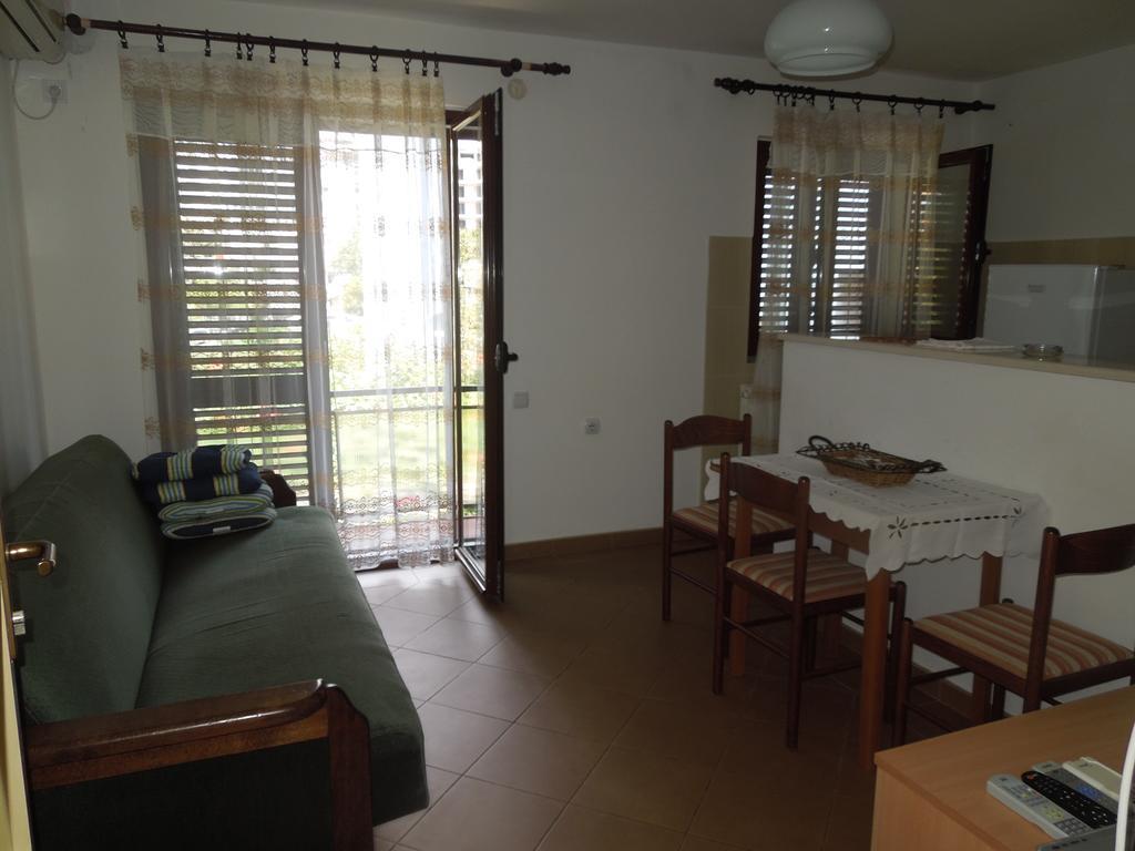 Apartments Becic Budva Exterior photo