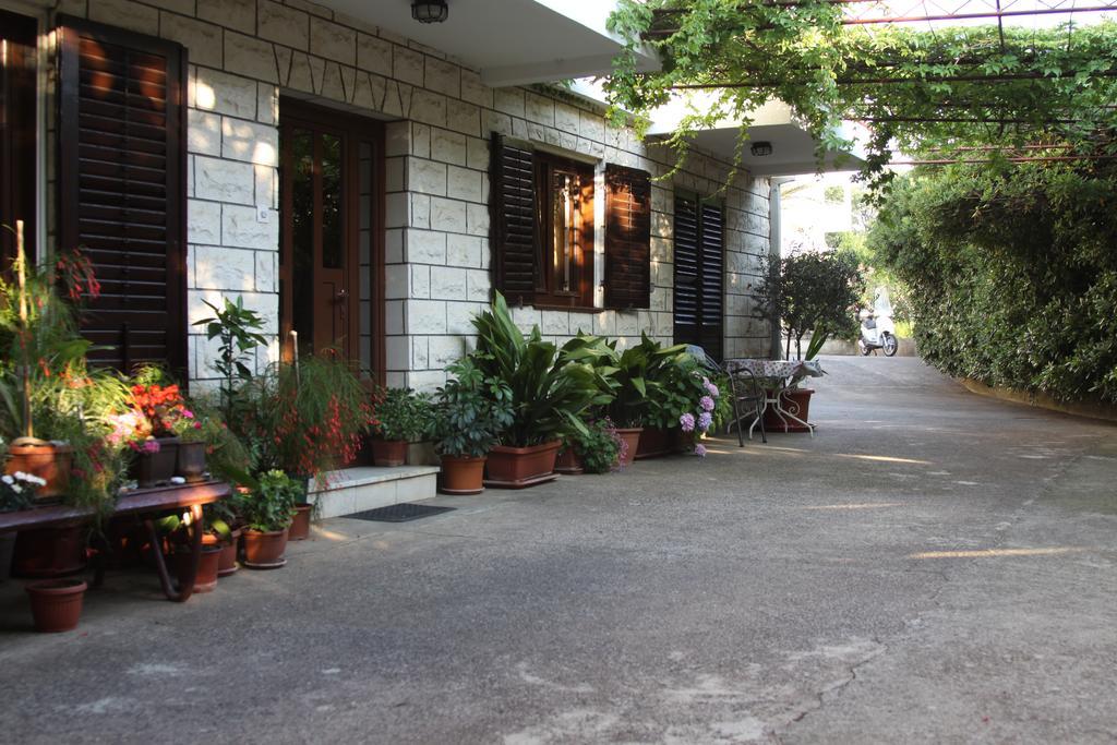 Apartments Becic Budva Exterior photo